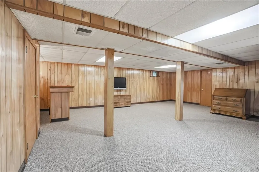 14 Stone Avenue Warwick RI 02889