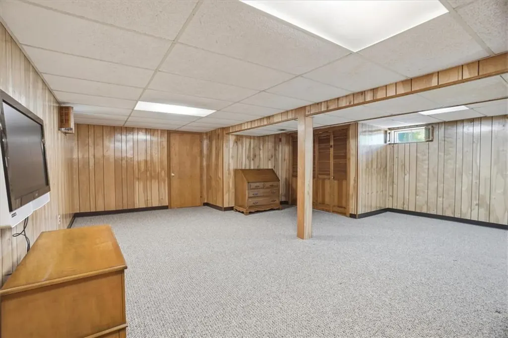 14 Stone Avenue Warwick RI 02889