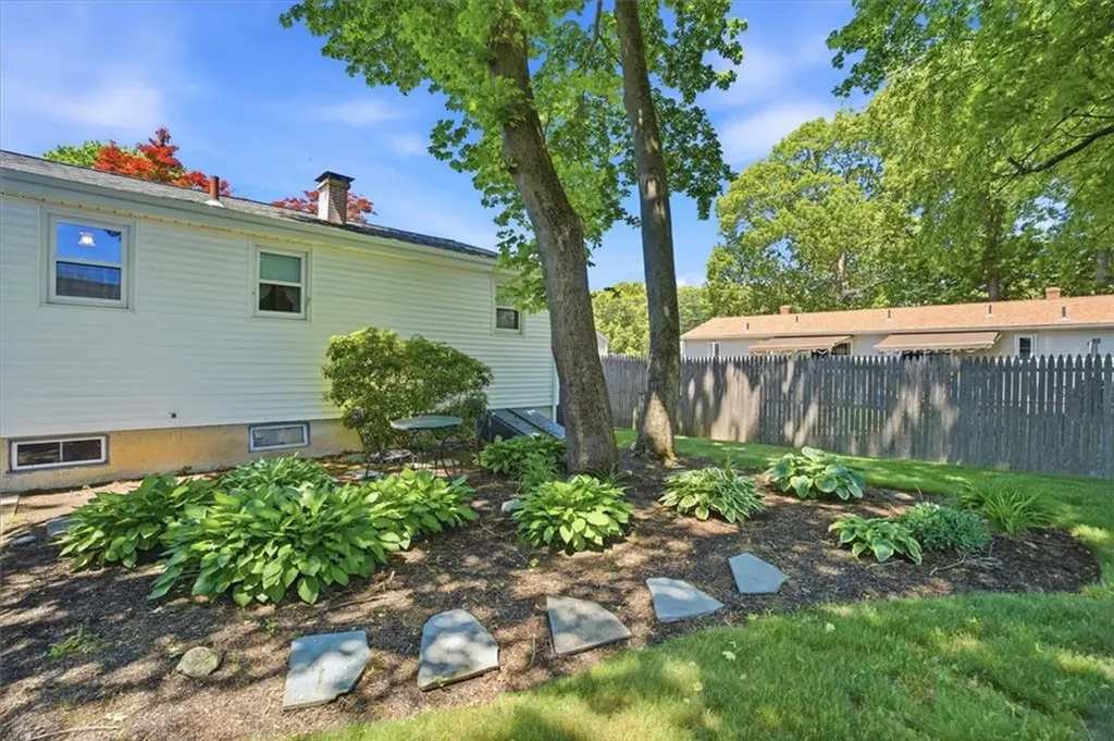 14 Stone Avenue Warwick RI 02889