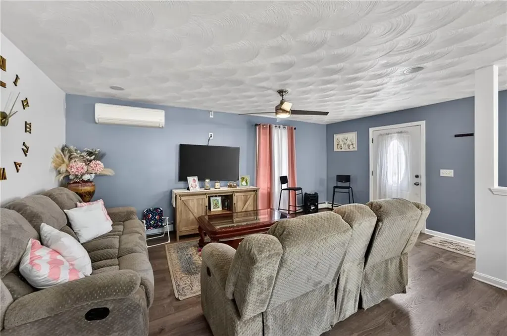37 Mercy Street Providence RI 02909