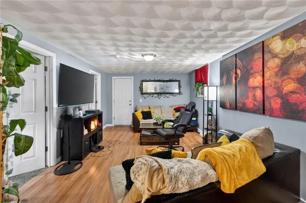 37 Mercy Street Providence RI 02909