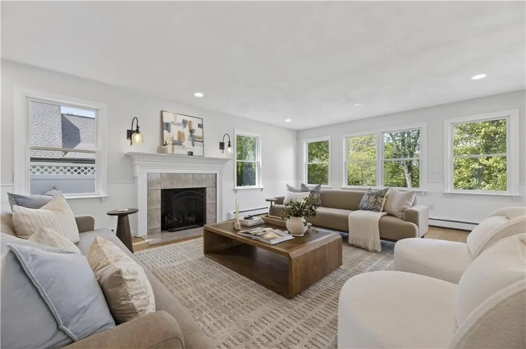 150 Cedar Island Road Narragansett RI 02882