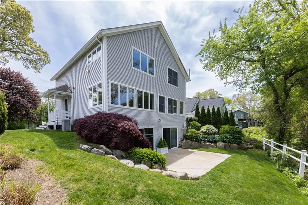 150 Cedar Island Road Narragansett RI 02882