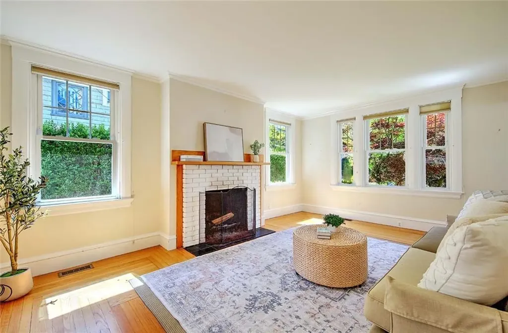 30 Langham Road Providence RI 02906