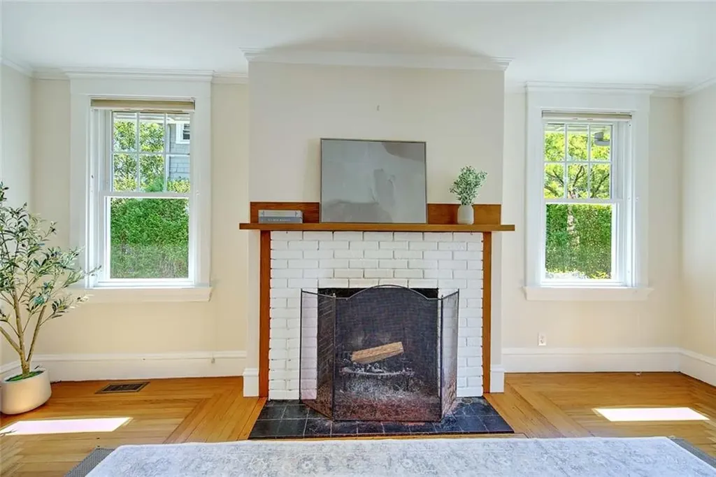 30 Langham Road Providence RI 02906