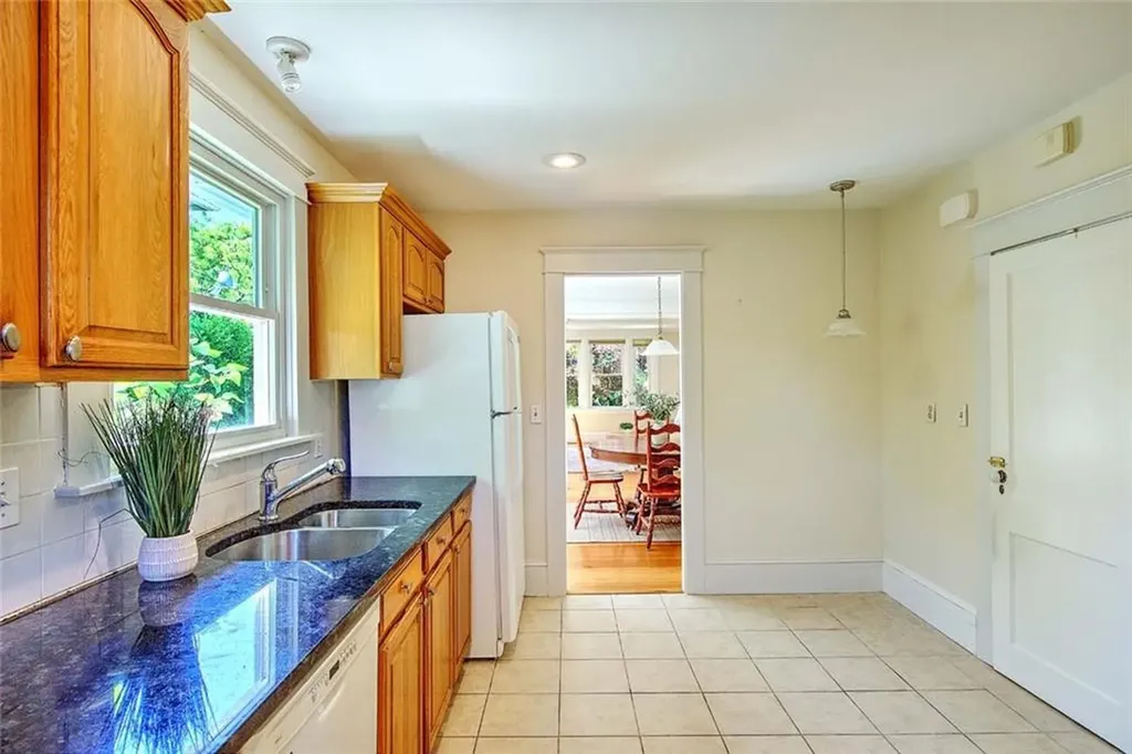 30 Langham Road Providence RI 02906