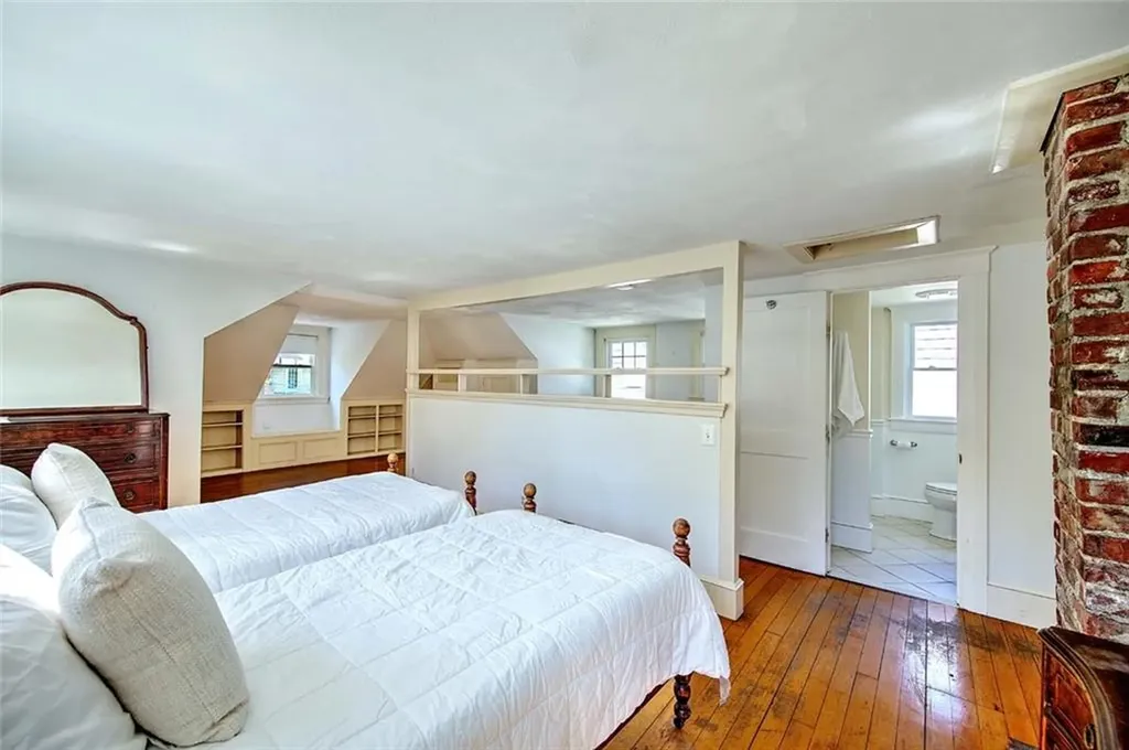 30 Langham Road Providence RI 02906
