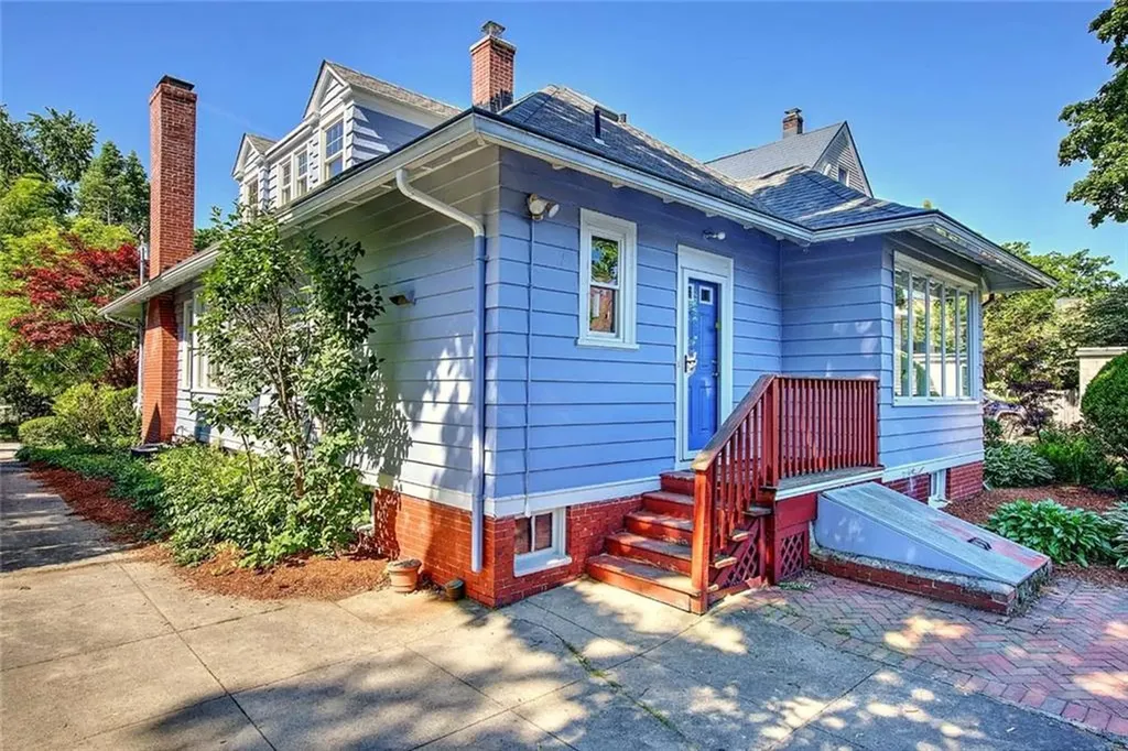 30 Langham Road Providence RI 02906