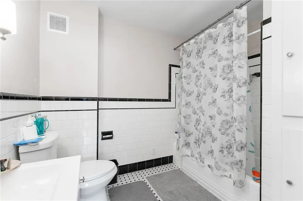 27 21 25 Pike Street West Warwick RI 02893