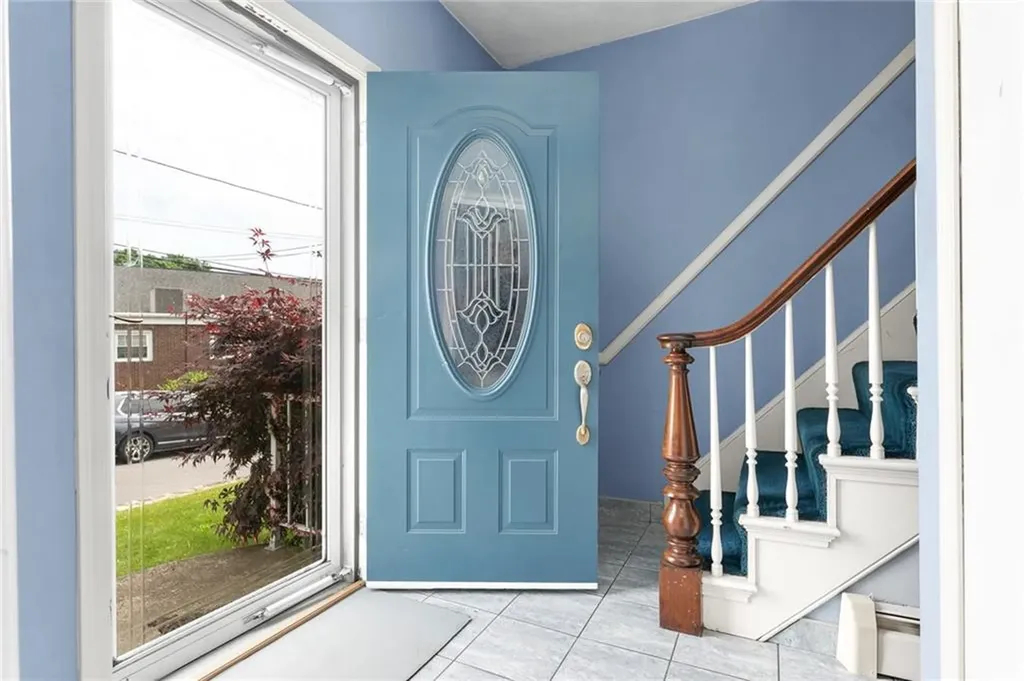 27 21 25 Pike Street West Warwick RI 02893