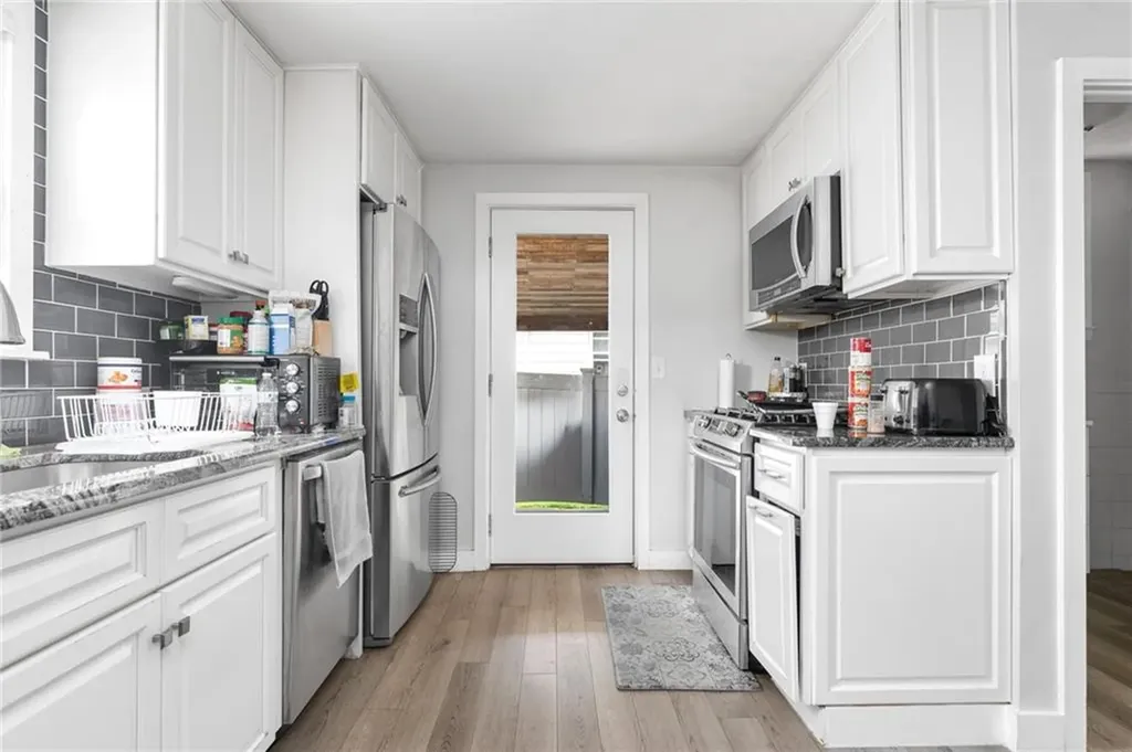 27 21 25 Pike Street West Warwick RI 02893