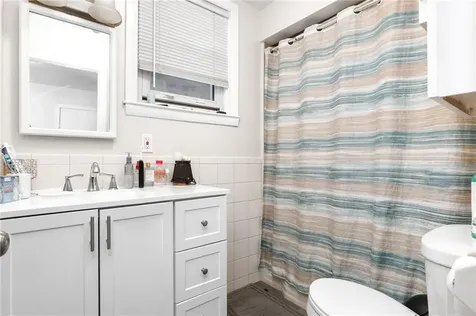 27 21 25 Pike Street West Warwick RI 02893