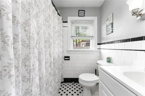 27 21 25 Pike Street West Warwick RI 02893