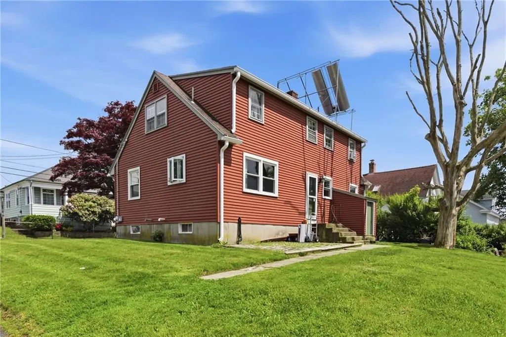 129 Dewolf Avenue Bristol RI 02809