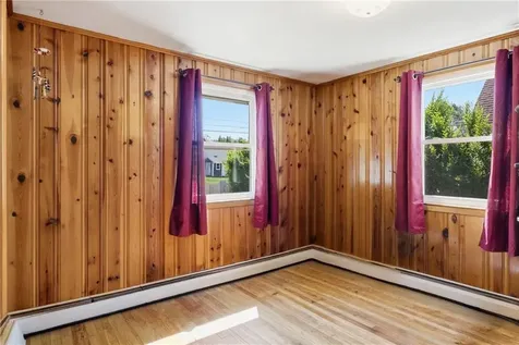 129 Dewolf Avenue Bristol RI 02809