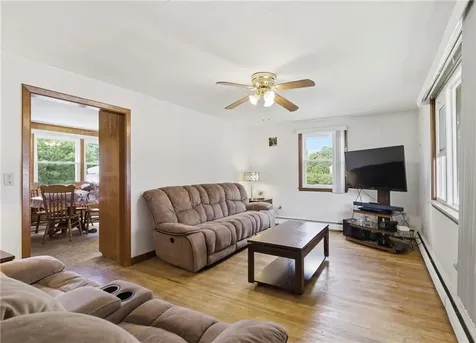 129 Dewolf Avenue Bristol RI 02809