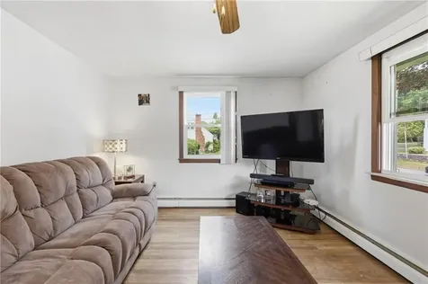 129 Dewolf Avenue Bristol RI 02809