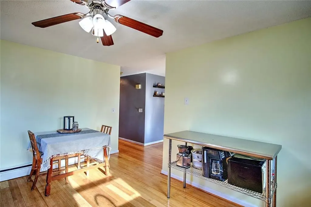 72 Vermont Street Cranston RI 02920