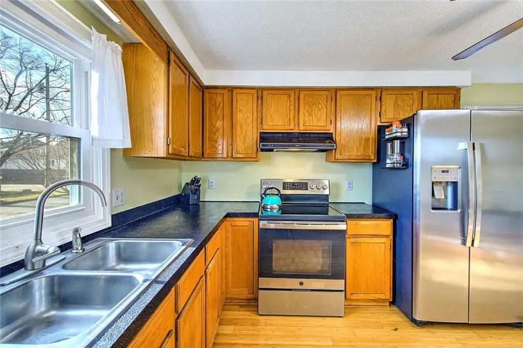 72 Vermont Street Cranston RI 02920