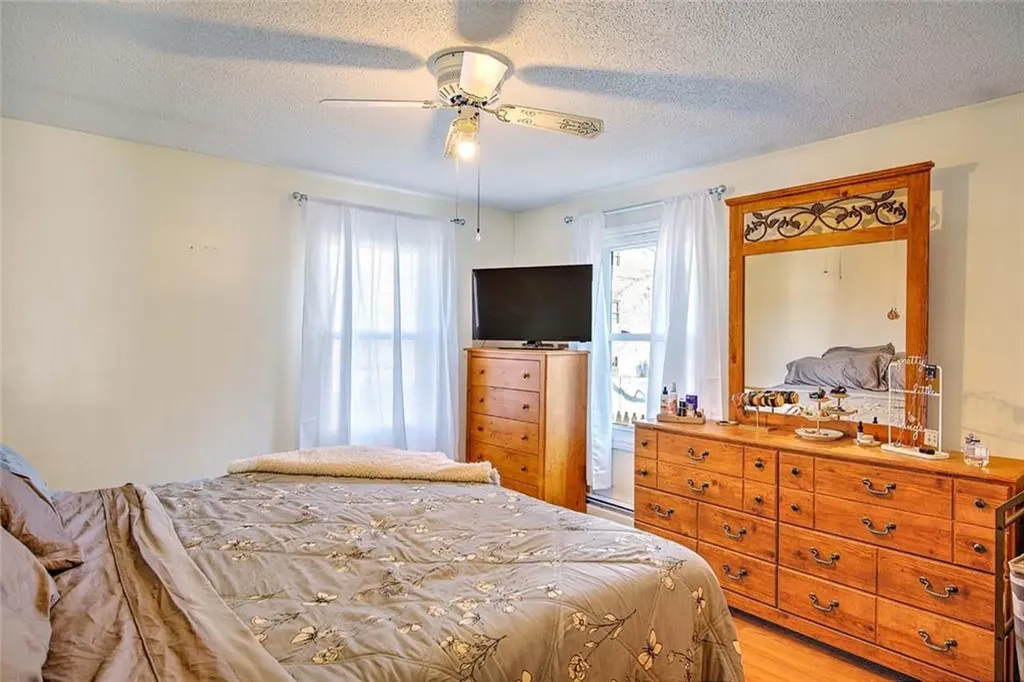 72 Vermont Street Cranston RI 02920