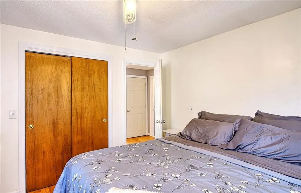 72 Vermont Street Cranston RI 02920