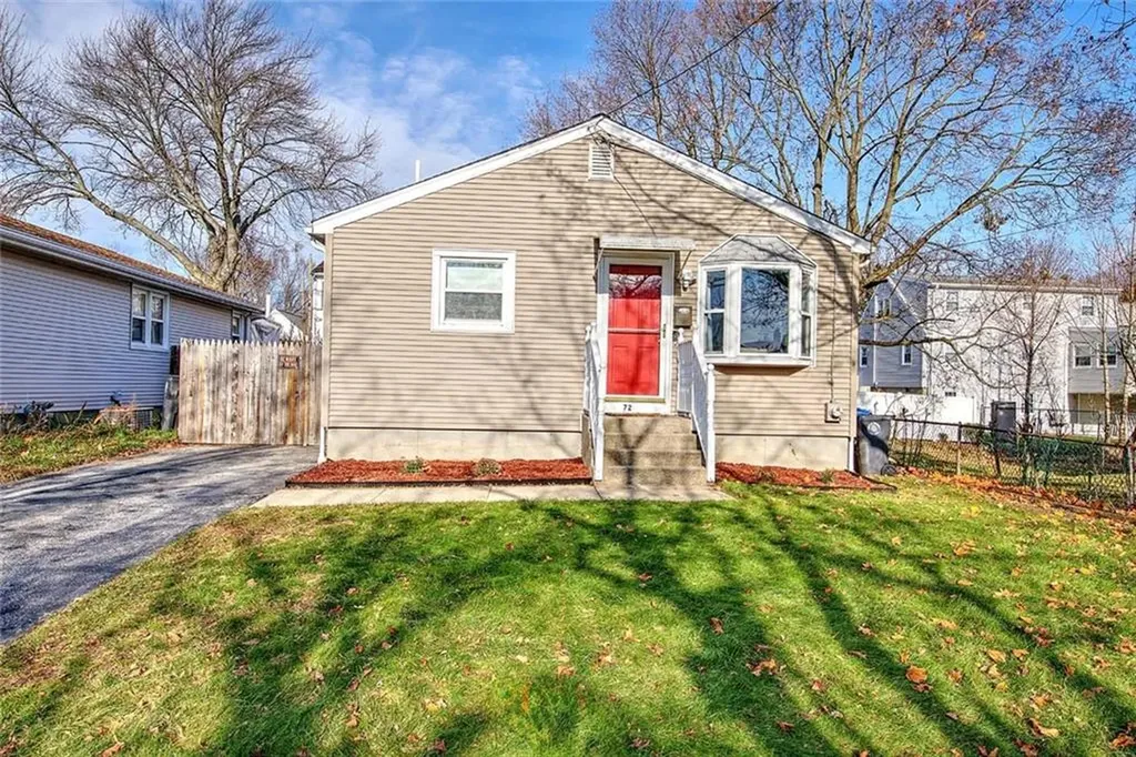72 Vermont Street Cranston RI 02920