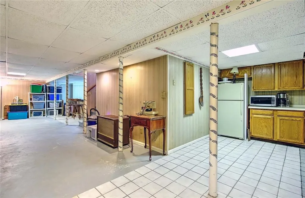 72 Vermont Street Cranston RI 02920