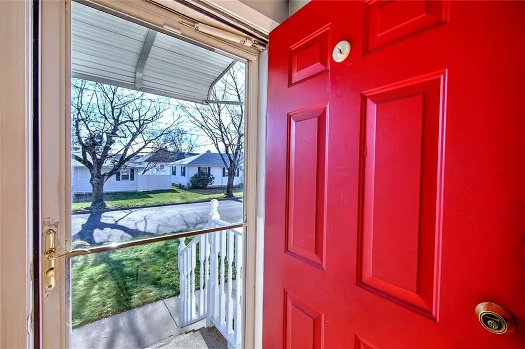 72 Vermont Street Cranston RI 02920