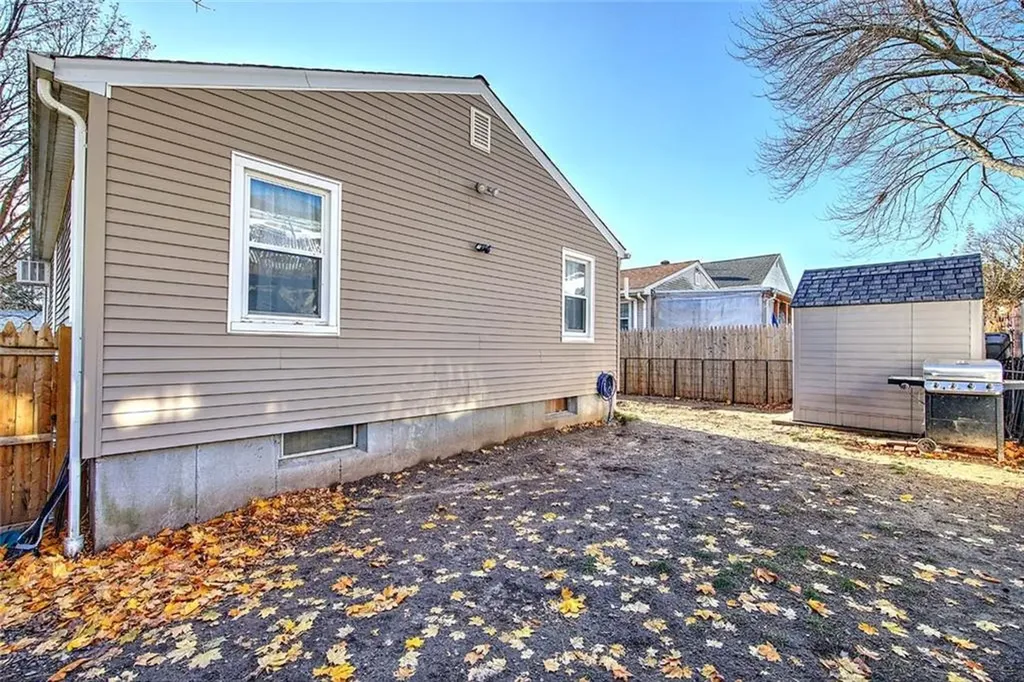 72 Vermont Street Cranston RI 02920