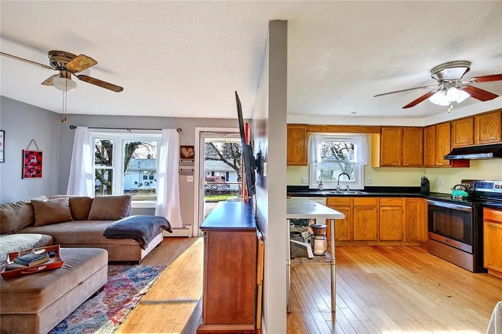 72 Vermont Street Cranston RI 02920