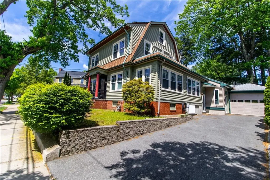 451 River Avenue Providence RI 02908