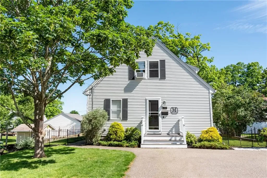 207 Phillips Street Woonsocket RI 02895