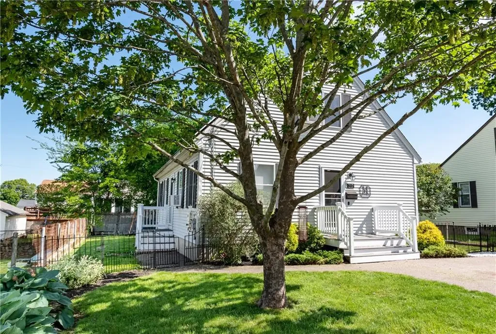 207 Phillips Street Woonsocket RI 02895