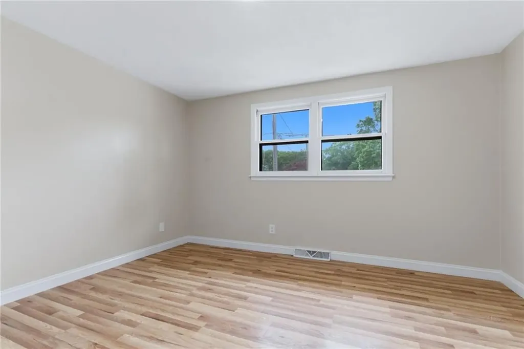 20 Killey Avenue Warwick RI 02889