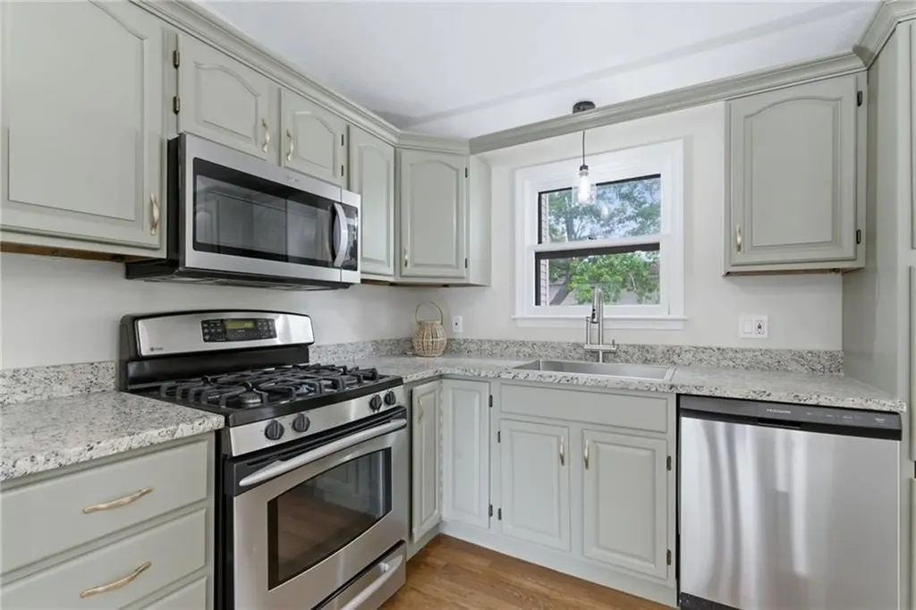 20 Killey Avenue Warwick RI 02889
