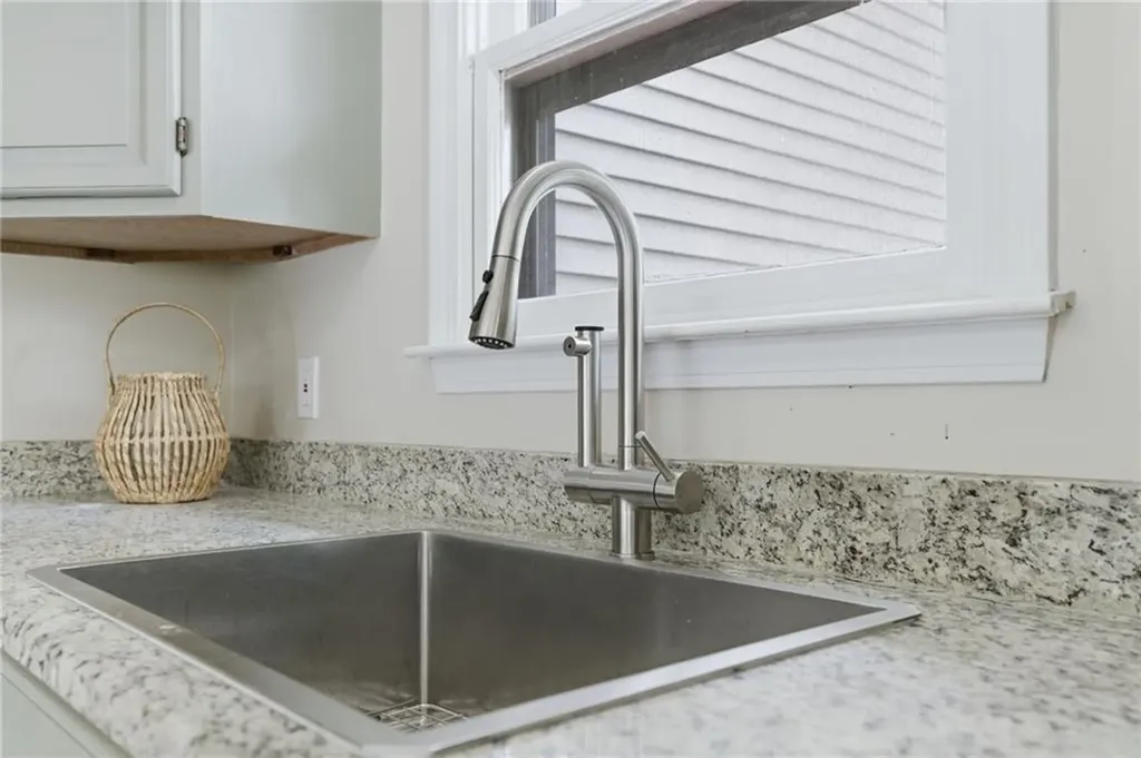20 Killey Avenue Warwick RI 02889