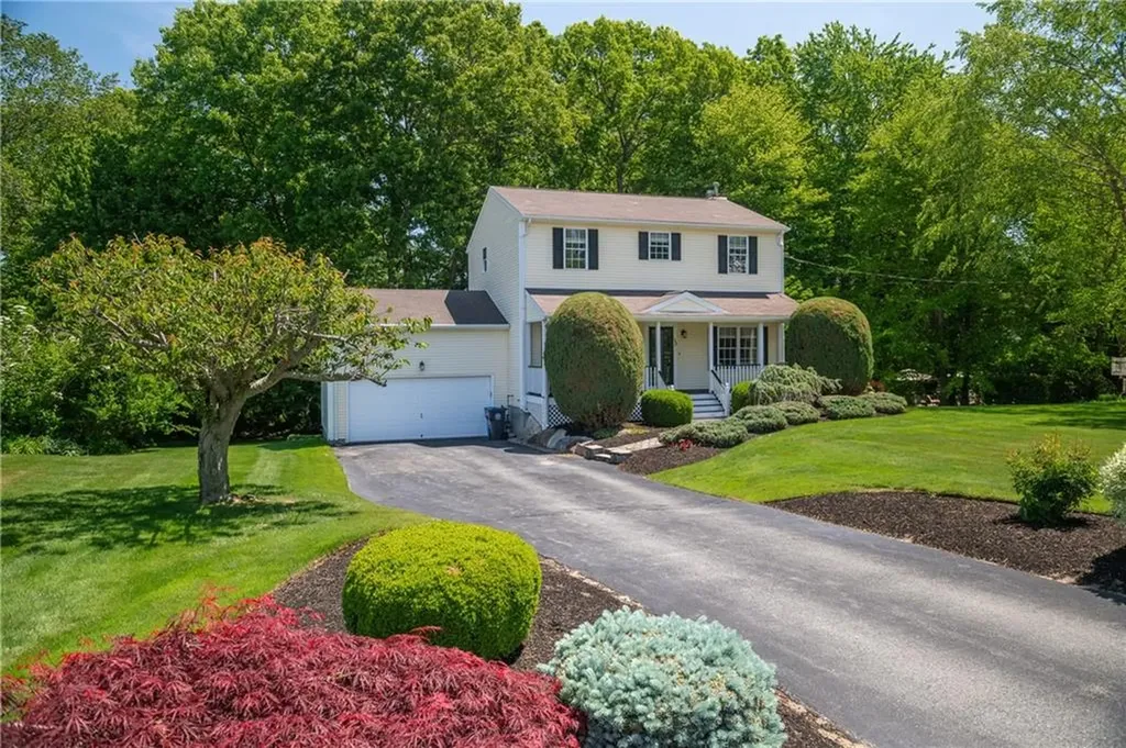 53 Orchard Valley Drive Cranston RI 02921