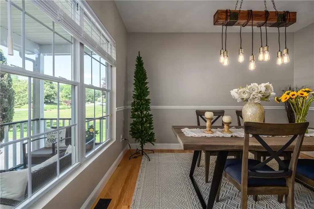 53 Orchard Valley Drive Cranston RI 02921
