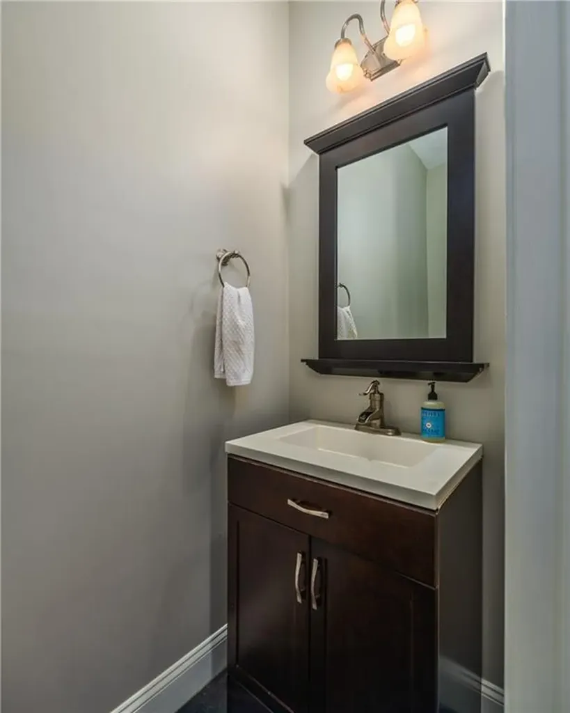 53 Orchard Valley Drive Cranston RI 02921