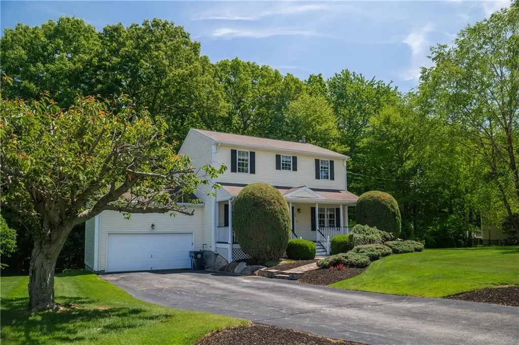 53 Orchard Valley Drive Cranston RI 02921