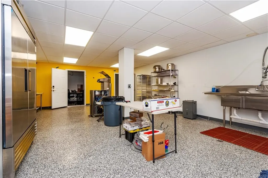 75 Roberts Street West Warwick RI 02893