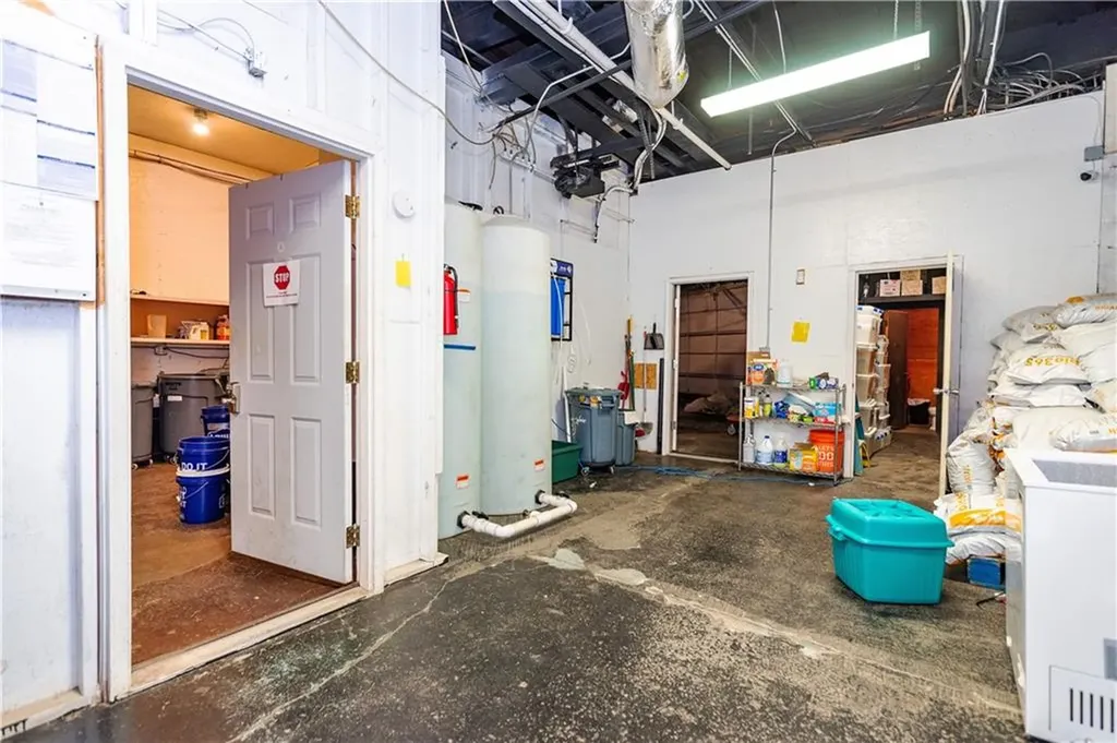 75 Roberts Street West Warwick RI 02893