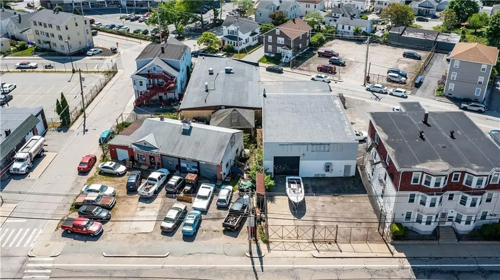 75 Roberts Street West Warwick RI 02893