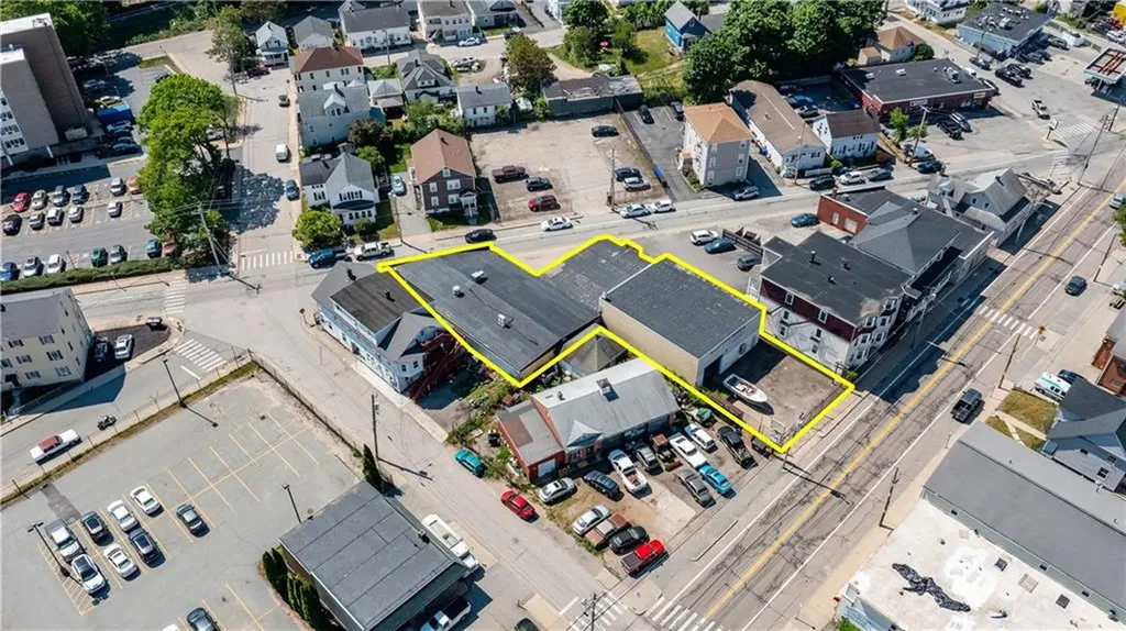 75 Roberts Street West Warwick RI 02893