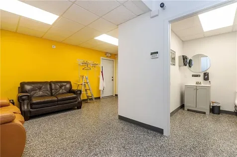 75 Roberts Street West Warwick RI 02893