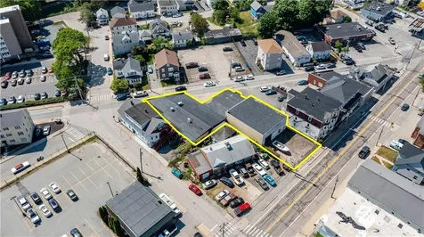 75 Roberts Street West Warwick RI 02893