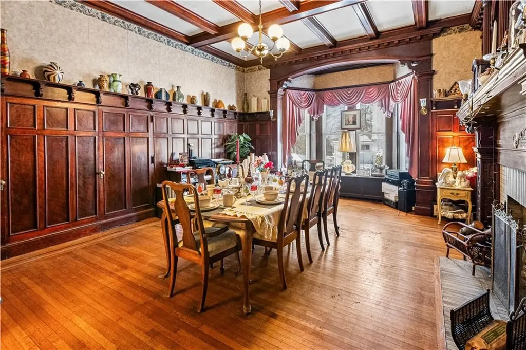 274 Harris Avenue Woonsocket RI 02895