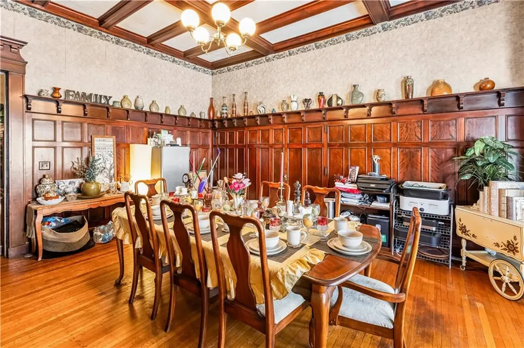 274 Harris Avenue Woonsocket RI 02895