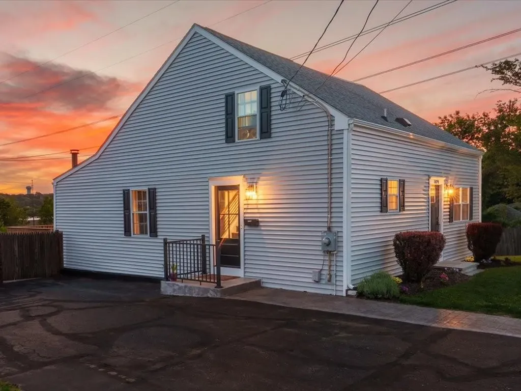 121 Talcott Street Woonsocket RI 02895