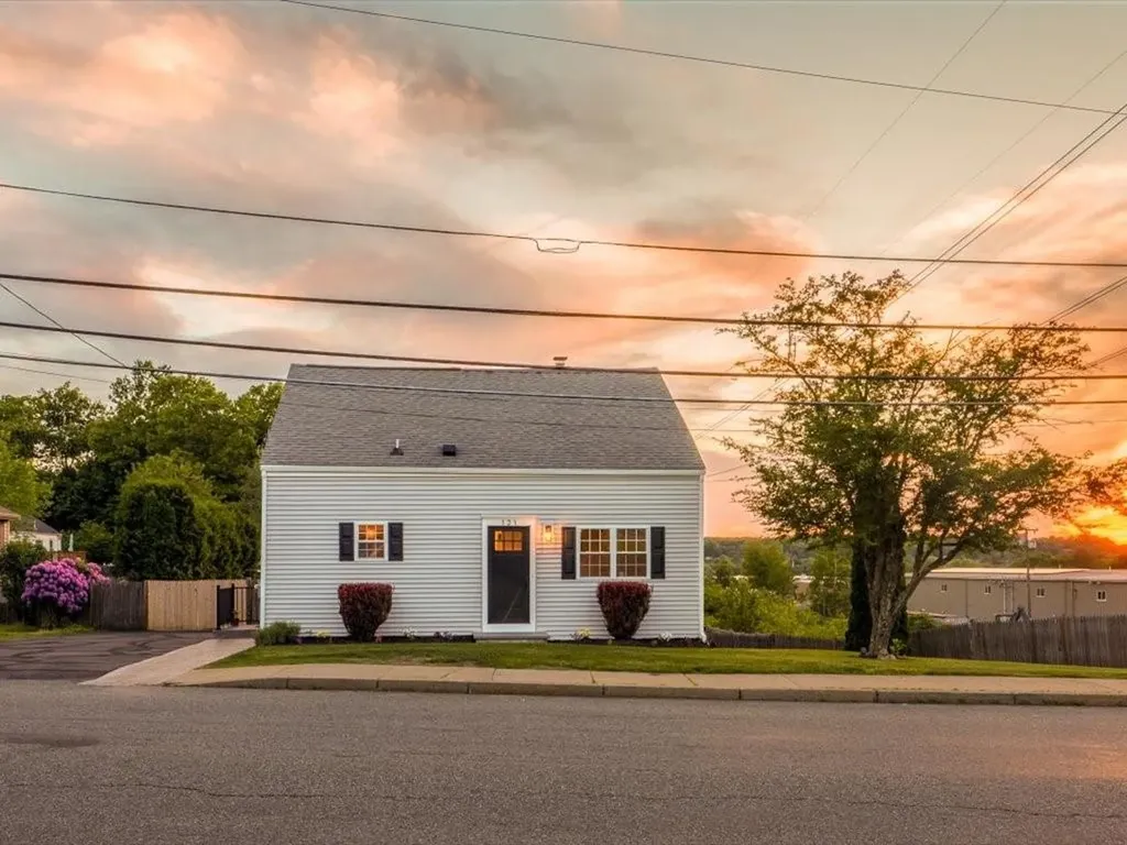 121 Talcott Street Woonsocket RI 02895